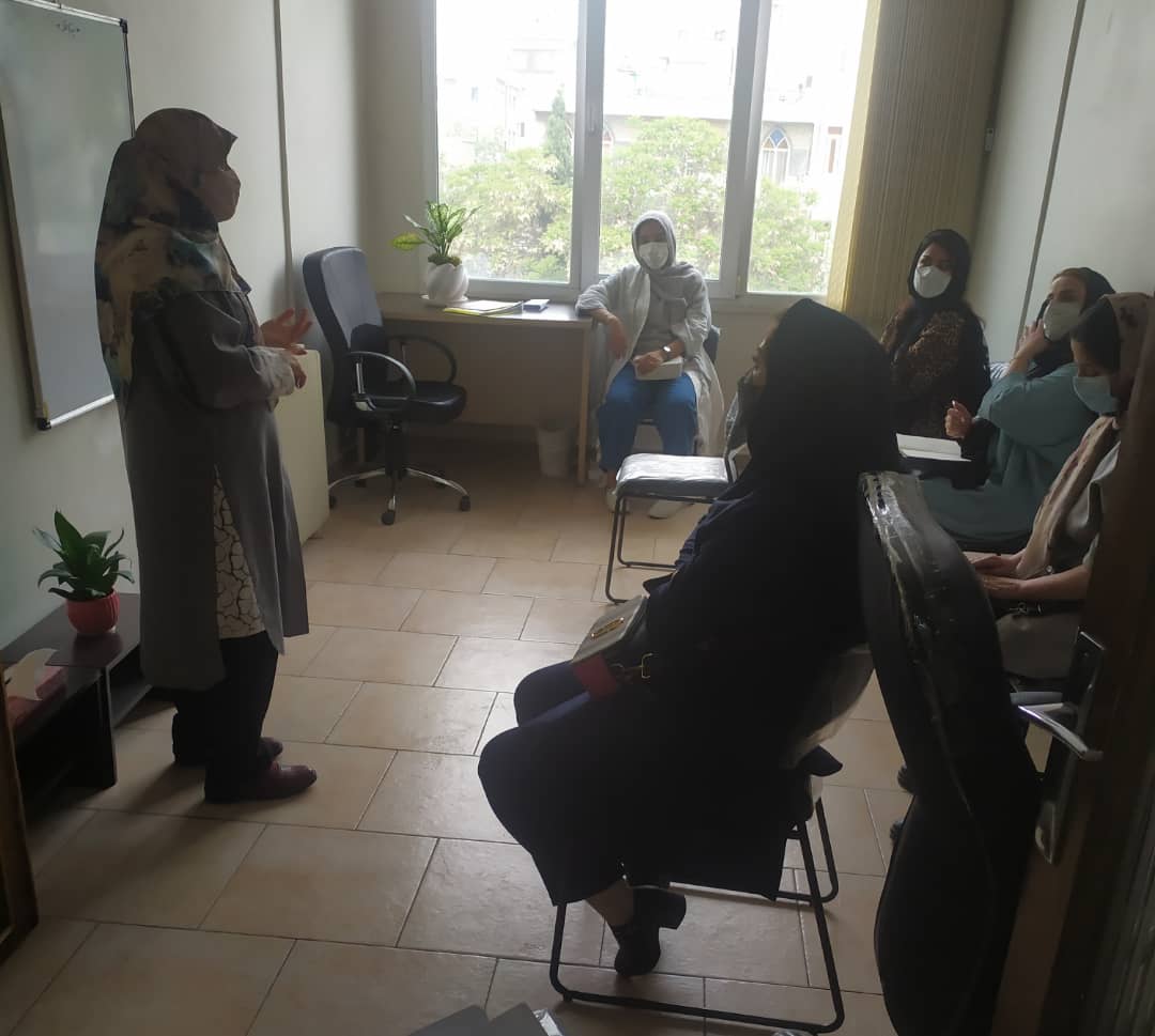 جلسات آموزشی برای والدین